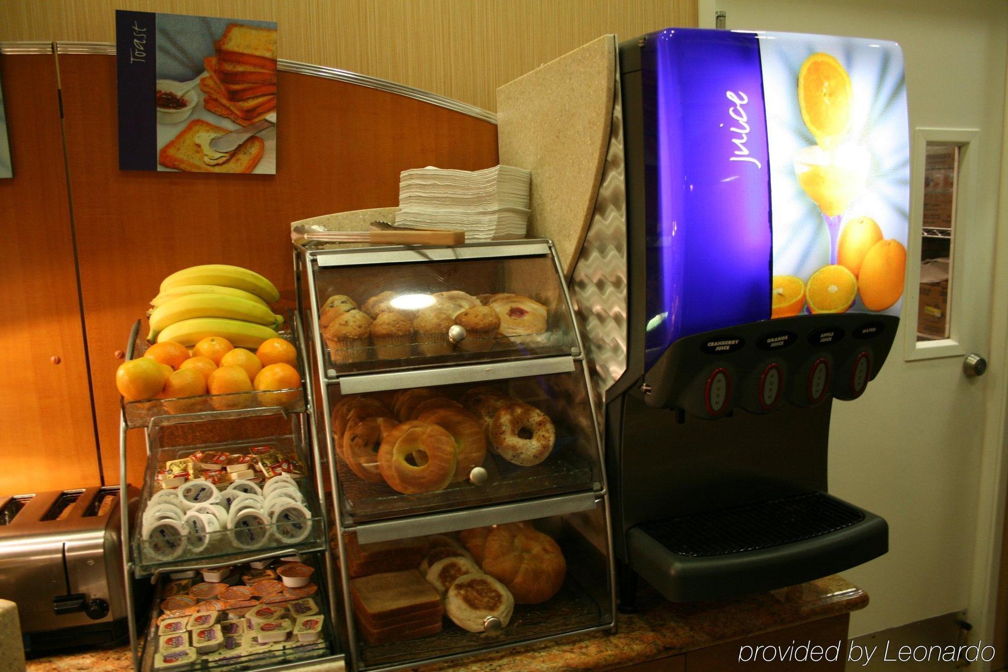 Holiday Inn Express West Los Angeles By Ihg Restaurant foto