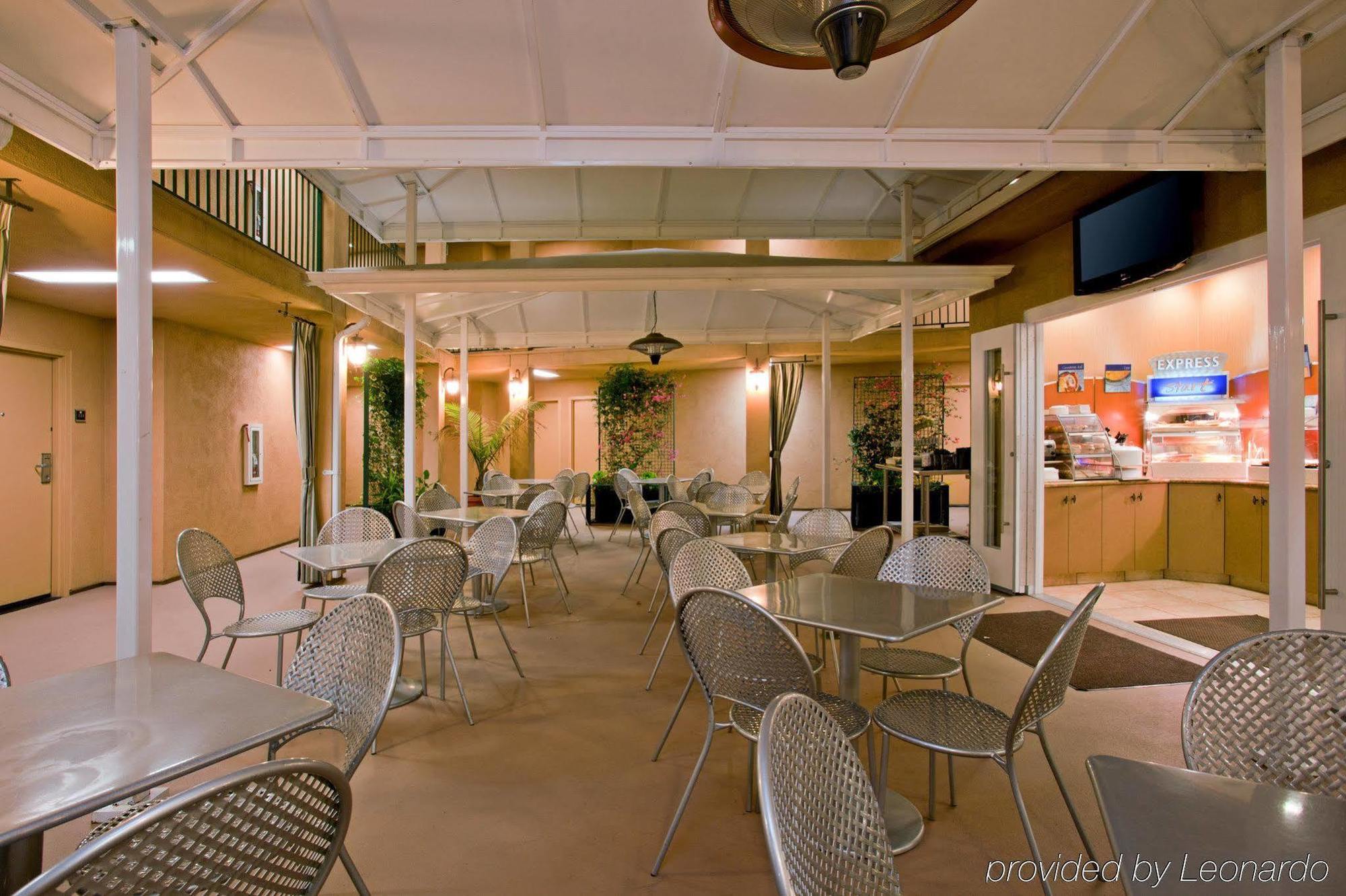 Holiday Inn Express West Los Angeles By Ihg Buitenkant foto