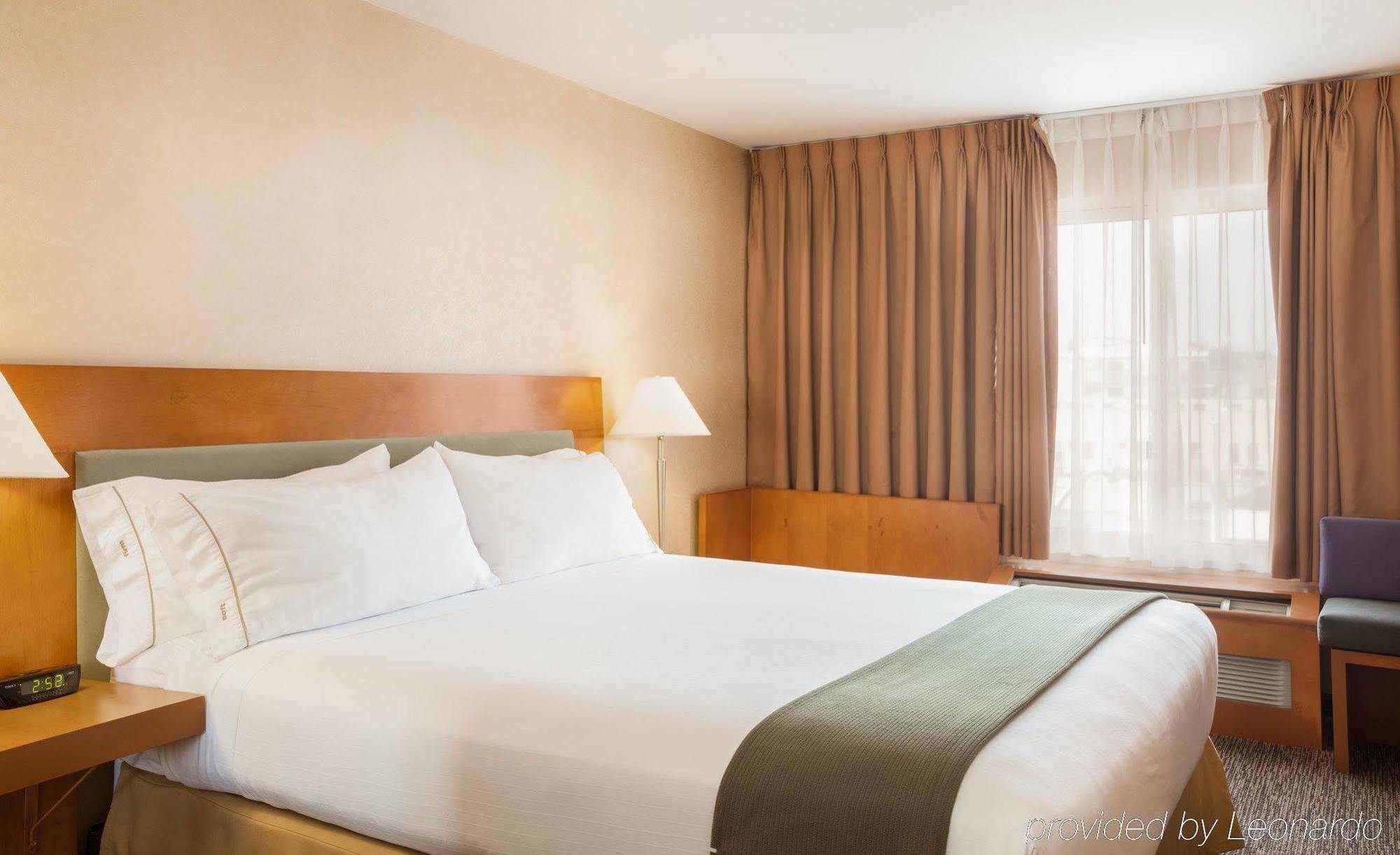 Holiday Inn Express West Los Angeles By Ihg Buitenkant foto