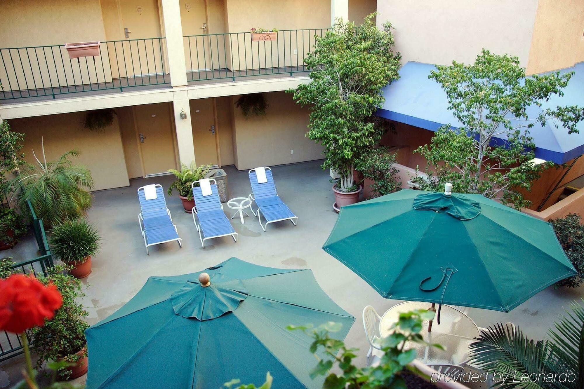 Holiday Inn Express West Los Angeles By Ihg Buitenkant foto